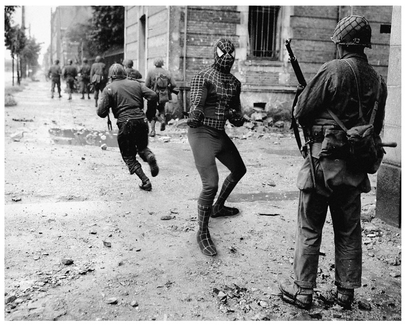 Illustration for article titled Photos Reveal the Secret Superhero History of WWII